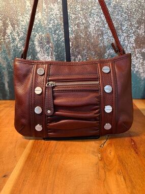 B Makowsky vintage Y2K leather crossbody bag brown silver hardware (VGVC)